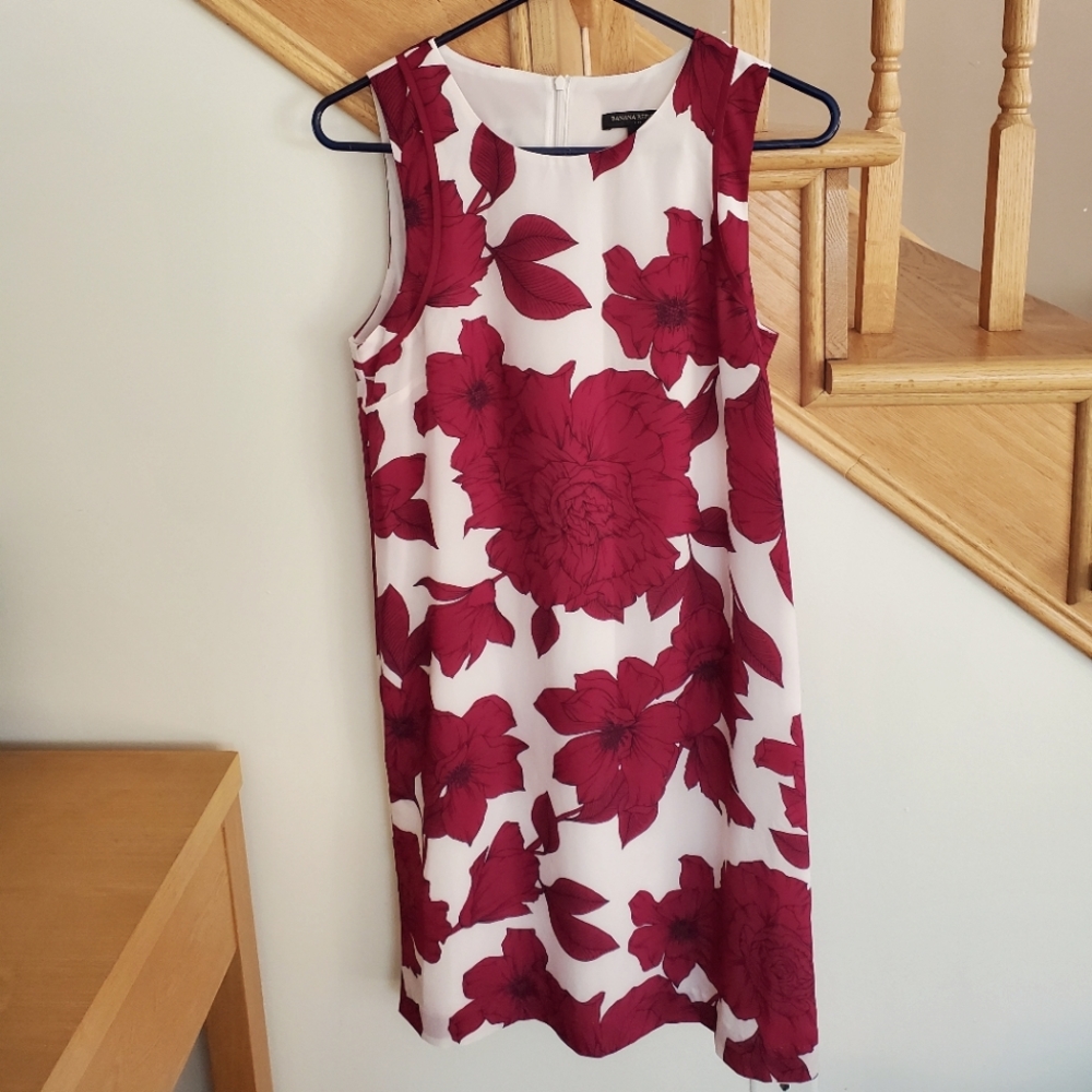 Host pick 💖 Banana Republic dress